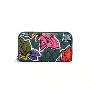 NWT Vera Bradley RFID Georgia Wallet Falling Flowers NEW Zip Around Green Pink